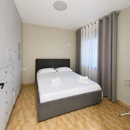 Jonela's Apartament